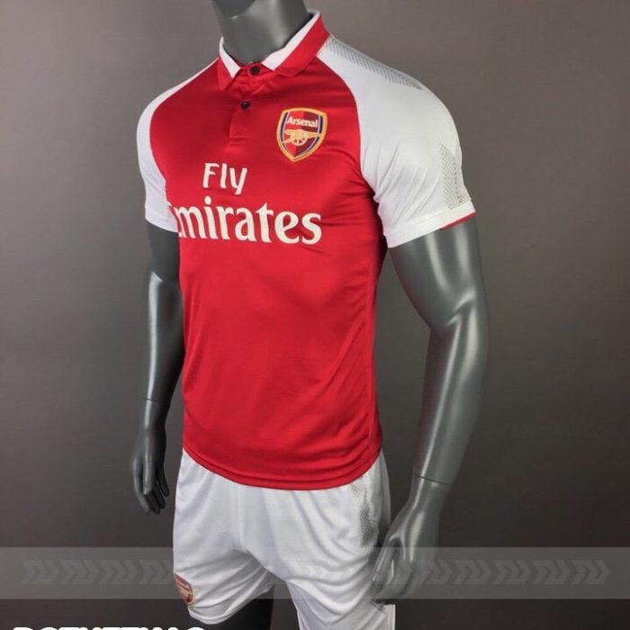 Áo bóng đá CLB Arsenal màu đỏ trắng năm 2018
