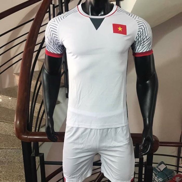 Áo bóng đá đội tuyển Việt Nam 2018 màu trắng