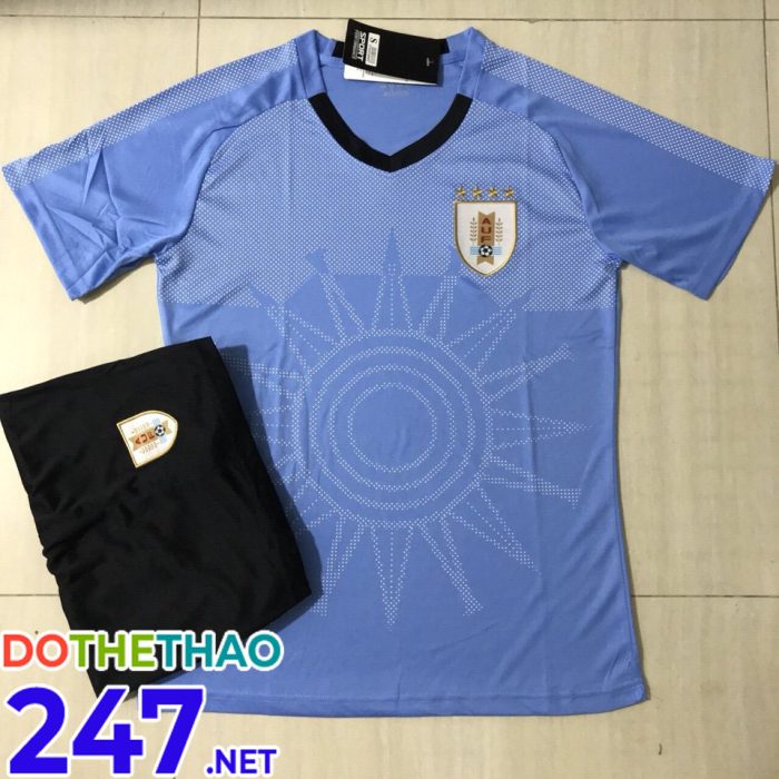 Áo bóng đá đội tuyển Uruguay màu xanh ngọc mới nhất năm 2018
