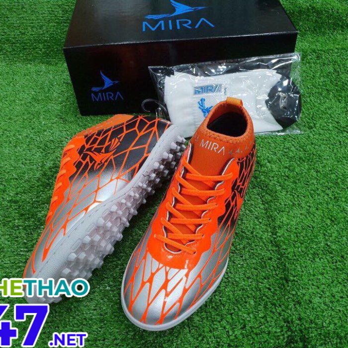 Giày bóng đá Mira màu cam mã MR 06
