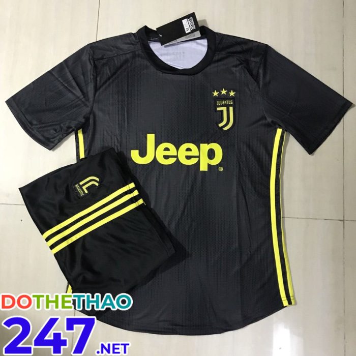 Áo bóng đá CLB Juventus màu đen pha vàng mới năm 2018