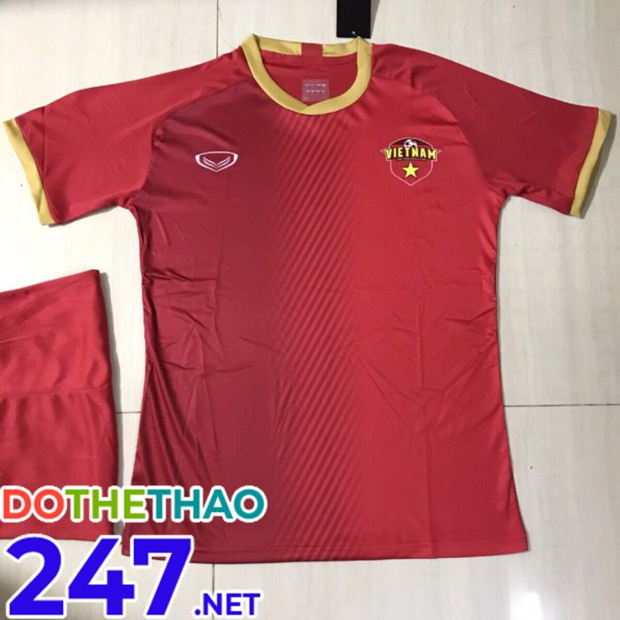 Áo bóng đá Việt Nam màu đỏ mới năm 2019-2020