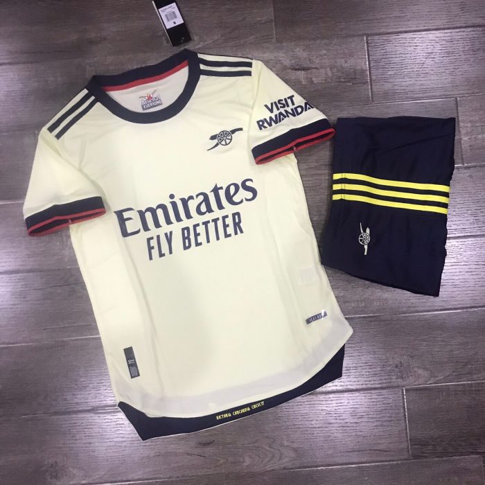 Áo bóng đá CLB Arsenal màu trắng mới nhất 2021-2022