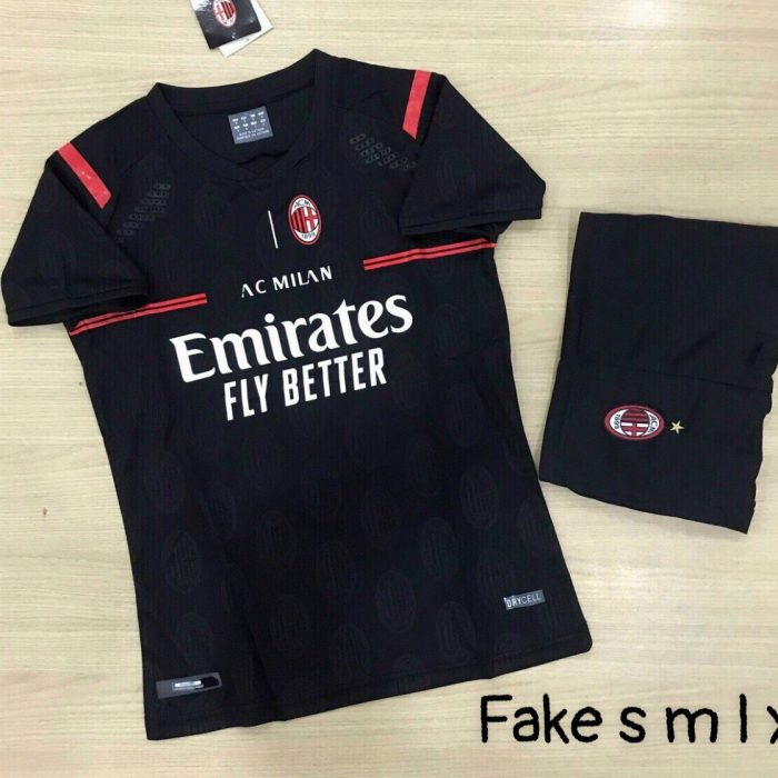 Áo bóng đá CLB AC Milan màu trắng mới nhất 2021-2022