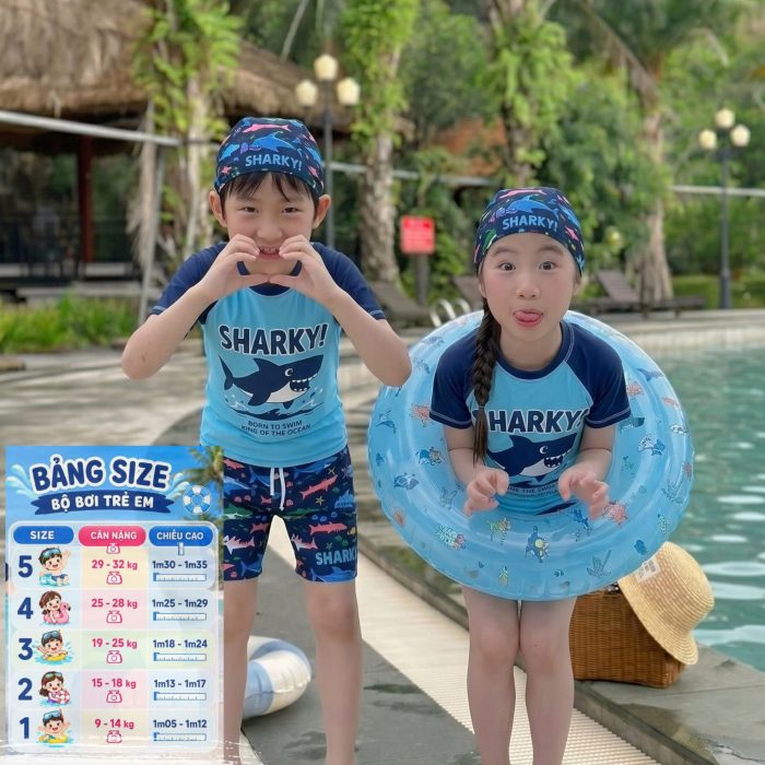 Bộ Đồ Bơi Trẻ Em Hiwing SKID-1 Cá Mập Xanh (Tặng Kèm Mũ Bơi Đồng Bộ)